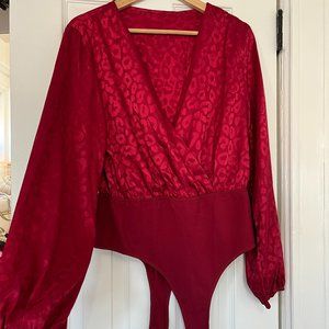 ELEGANT RED LEOPARD BODYSUIT